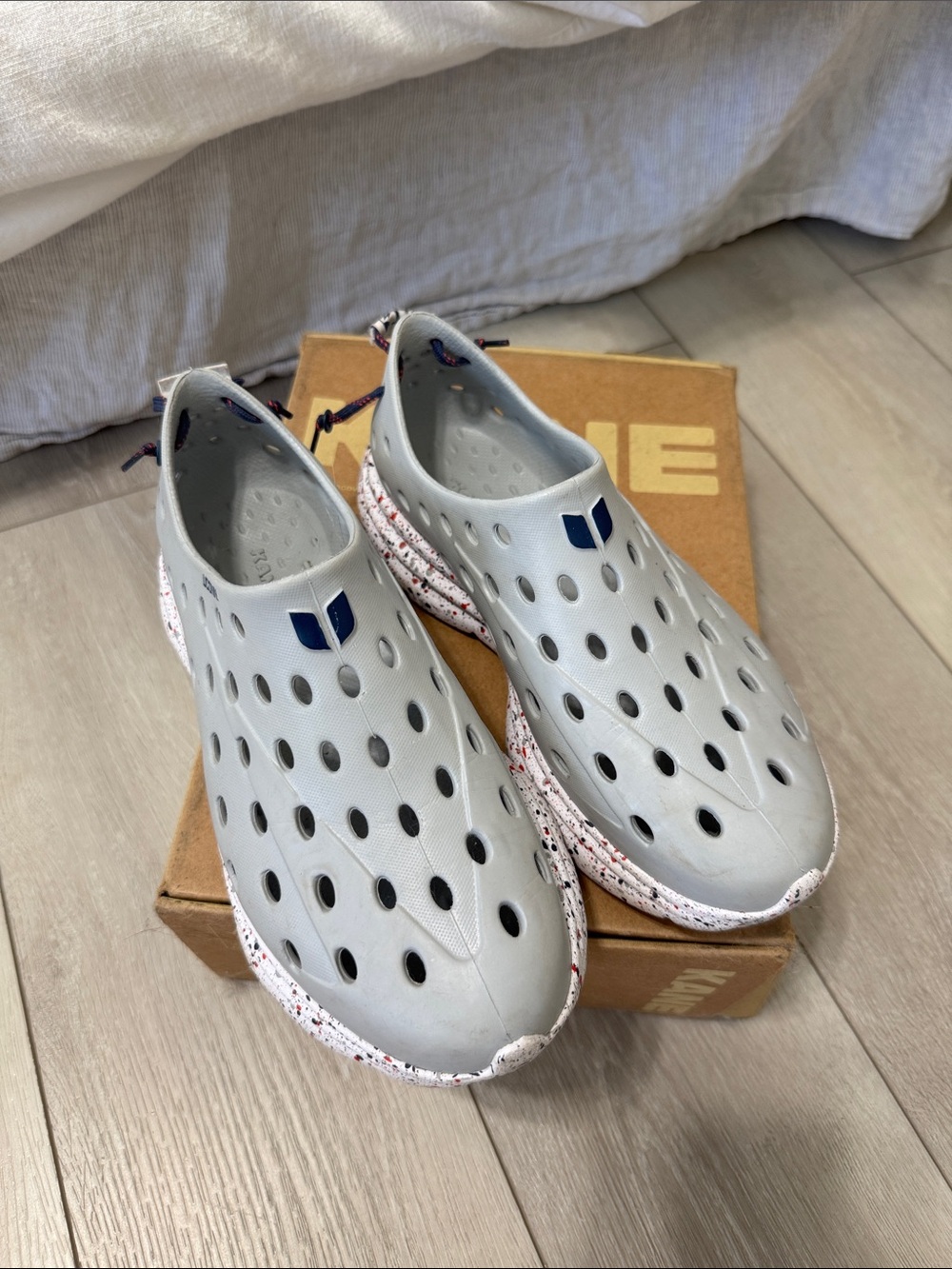 Kane Revive - UConn, Slip-On Ventilated Athletic Shoes in Light Gray